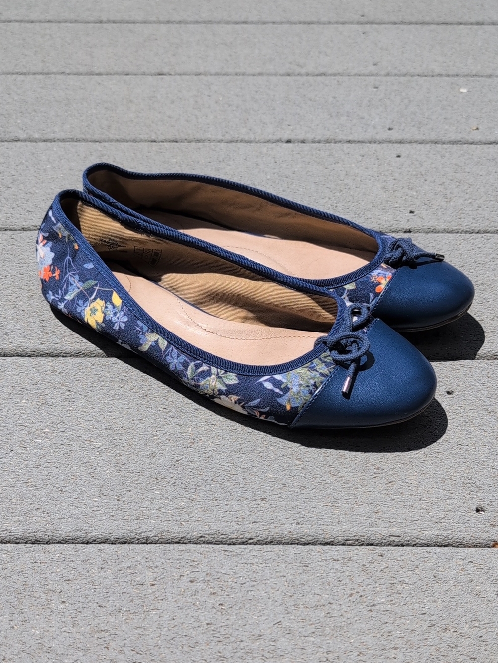 Lands' End Floral Pattern Fabric Ballet Flats with Leather Toe